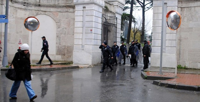 İstanbul Üniversitesi karıştı: 7 yaralı, 18 gözaltı!