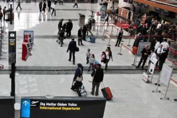 Limak Konsorsiyumu, Priştine Havalimanı'nı 20 yıl işletecek
