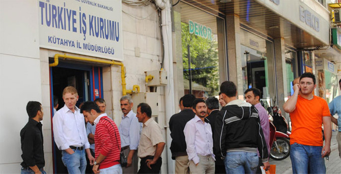 3 milyon vatandaş 1,5 yıldır iş bulamıyor