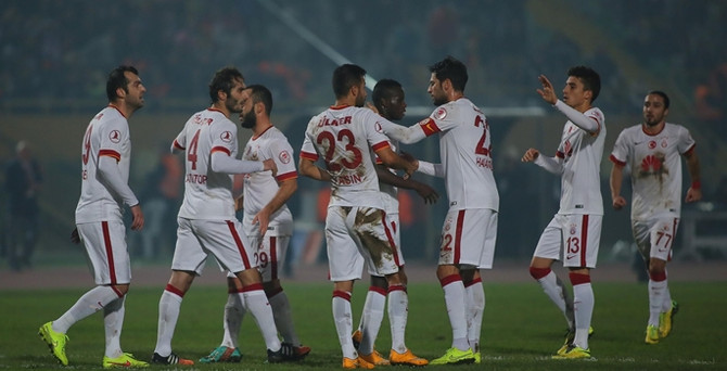 Cimbom İzmir'de gol oldu yağdı