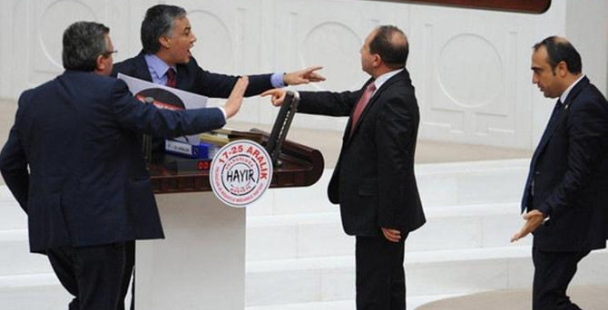 17 Aralık 'bütçe'yi de gerdi