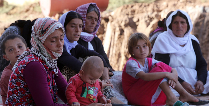 Peşmerge yüzlerce Yezidi'yi kurtardı