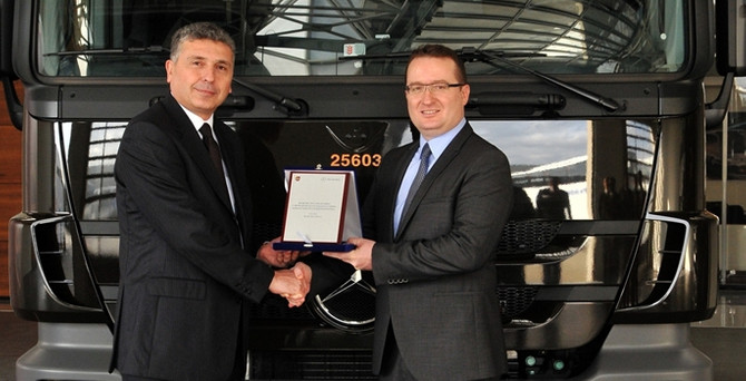 UPS'nin tercihi Mercedes-Benz kamyonları