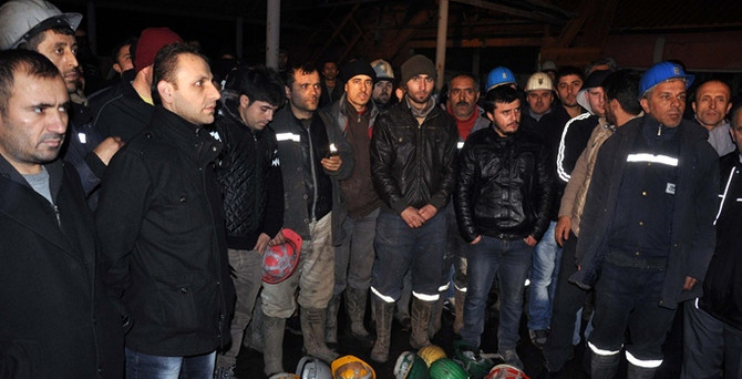 Madencilerden 'ocağı terk etmeme' eylemi