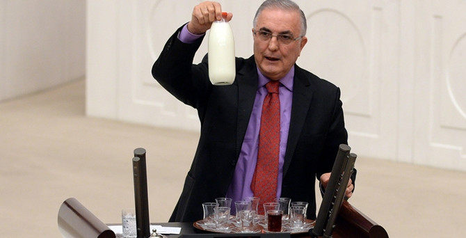 Meclis'te ilginç protesto