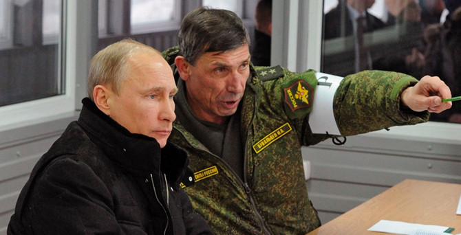 Putin'den askeri doktrine imza