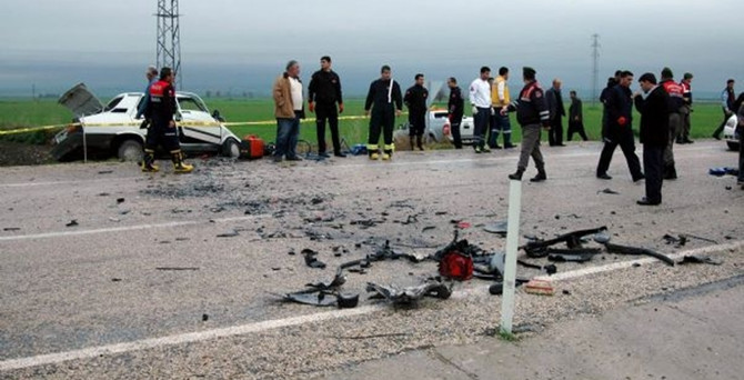 Adana'da katliam gibi kaza!