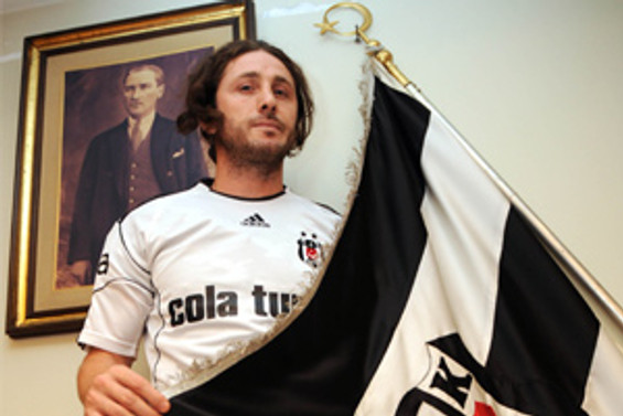 Fatih Tekke imzayı attı