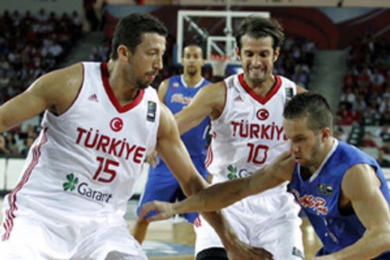 Galibiyet serisine devam