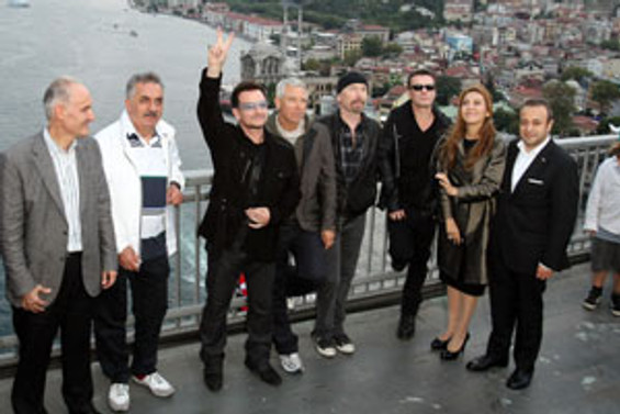 Köprü'den U2 geçti