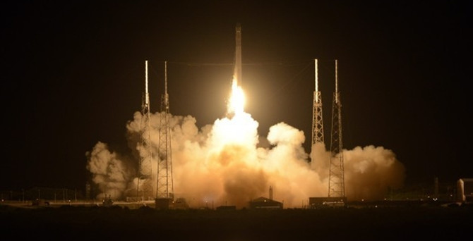 'Falcon 9' roketi başarıyla fırlatıldı