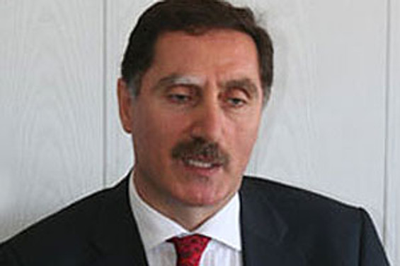 Saadet kayyuma devredildi