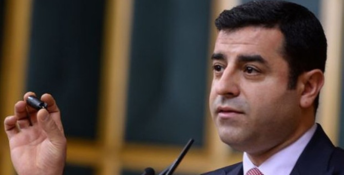 Demirtaş'tan tarihin en kısa grup toplantısı
