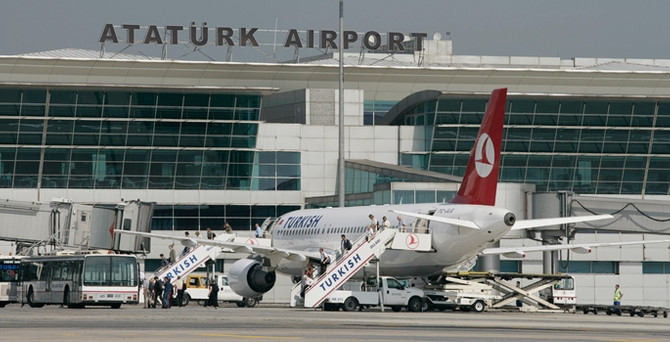 Atatürk Havalimanı rekor kırdı