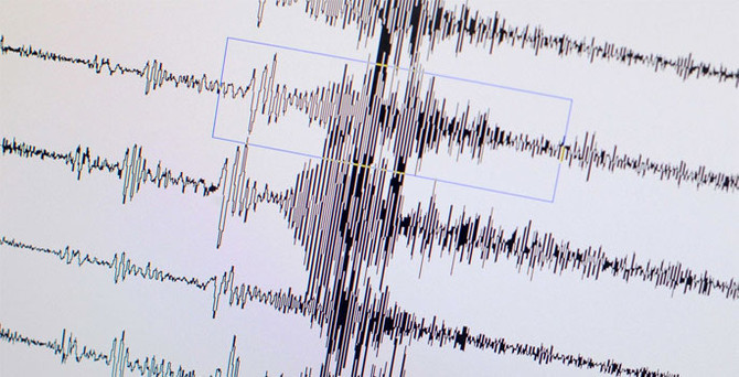Yunanistan'da 5,3 büyüklüğünde deprem