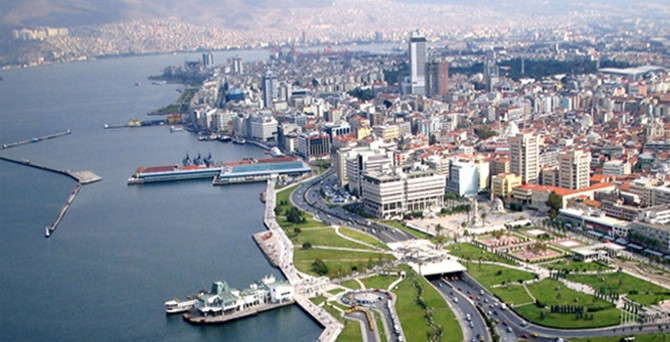 İzmir Büyükşehir'e 'Fitch' onayı