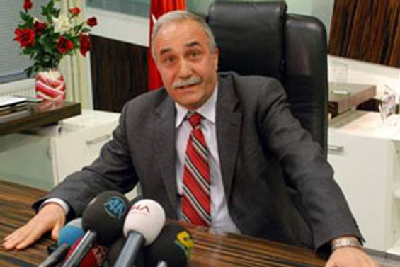 Fakıbaba da istifa etti