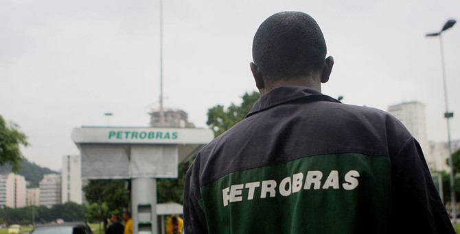 Petrol devi Petrobras'ın eriyişi
