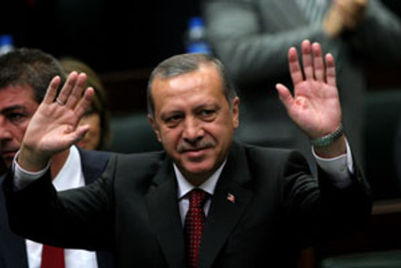 HSYK'daki istifalar dört dörtlük şovdur