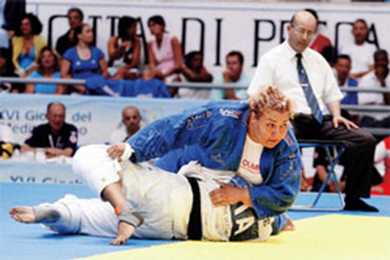 Judoda bir altın bir bronz madalya