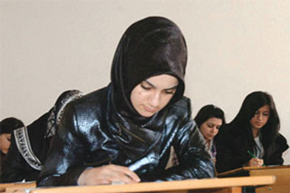 Sınava başörtüyle girmeye itiraz
