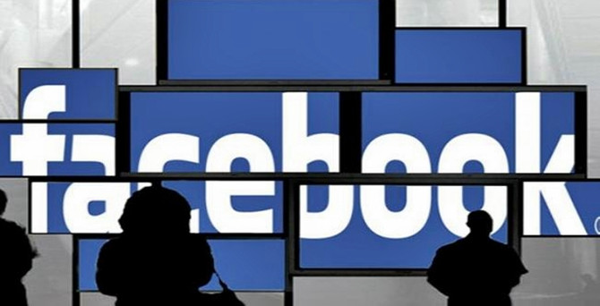 Facebook'ta para gönderme dönemi