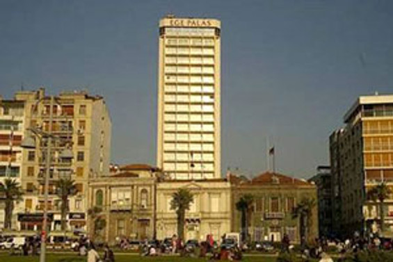 Ege Palas 19.5 milyon liraya satıldı