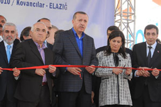 Depremzedeler evlerine kavuştu