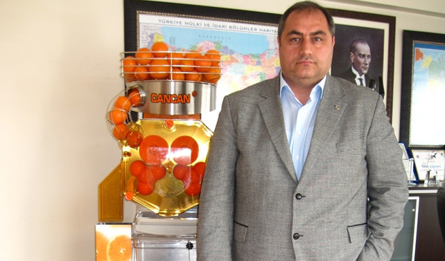 Amerika, Cancan'ın makineleri ile taze meyve suyu içecek