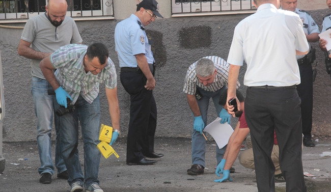 Keşif heyetine patlayıcı atıldı: 1'i hakim 3 yaralı