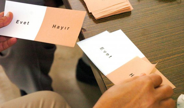 AK Parti, referandum için tarih verdi