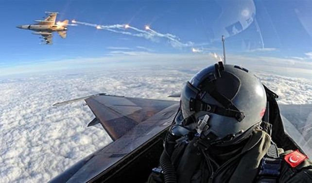 Pilot alımında yaş sınırı 27'den 32'ye çıkarıldı