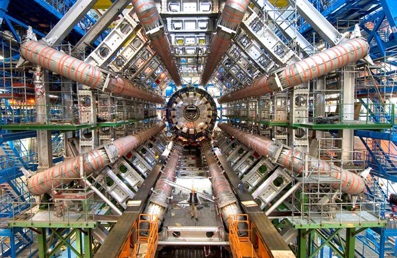 CERN'in hafızası doldu