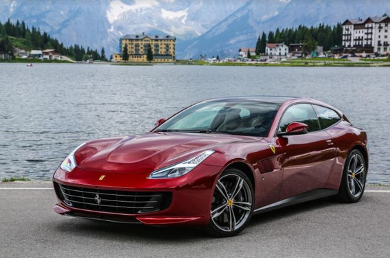 2.3 milyonluk Ferrari Türkiye'de