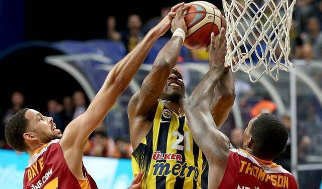 Derbinin galibi Fenerbahçe