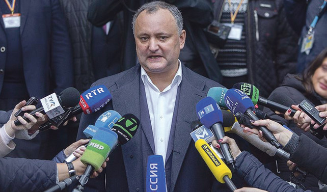 Yeni cumhurbaşkanı Rus yanlısı Dodon oldu