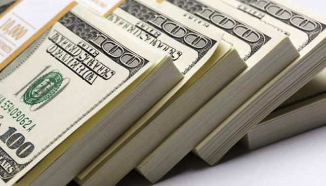 DÜNYA Yazarları dolar için ne dedi?