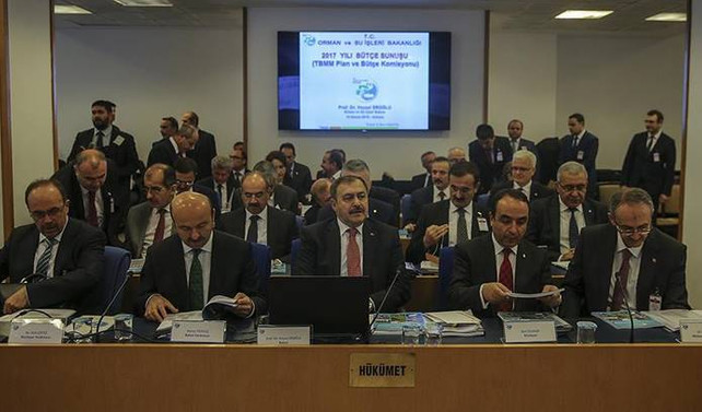 'HES'lerde firmalar sadece suyun gücünden istifade edebilir'
