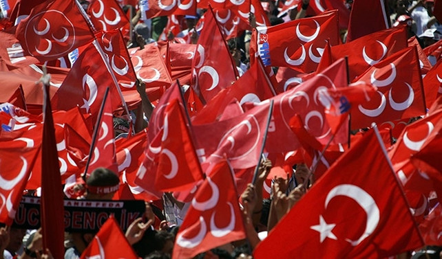 MHP Kemer İlçe Teşkilatı görevden alındı