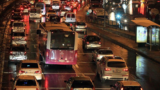 İETT'nin kadın yolculara özel gece düzenlemesi başladı
