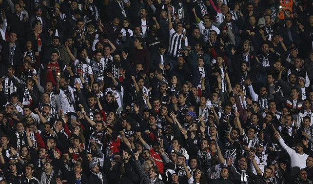 Beşiktaş'tan sessiz tezahürat