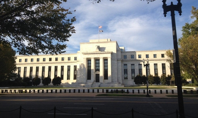 Fed, seçim öncesi temkinli