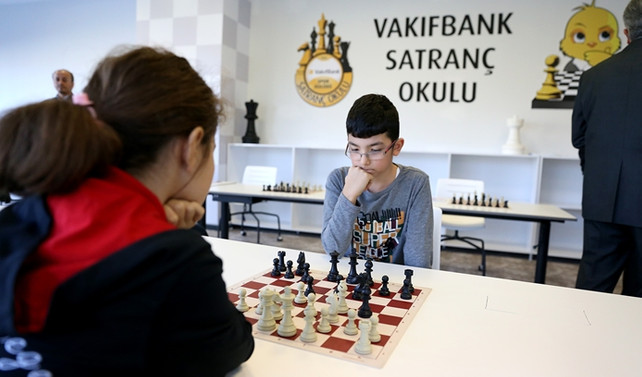 VakıfBank'tan satranç hamlesi