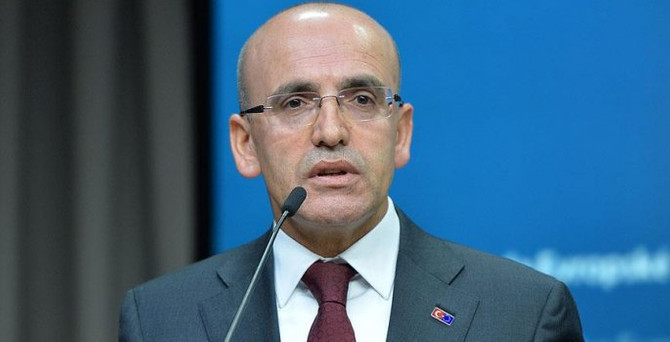 Şimşek: Döviz kuru önemli bir barometredir