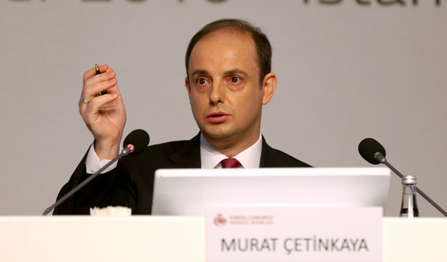 Ekonomistler ikiye bölündü