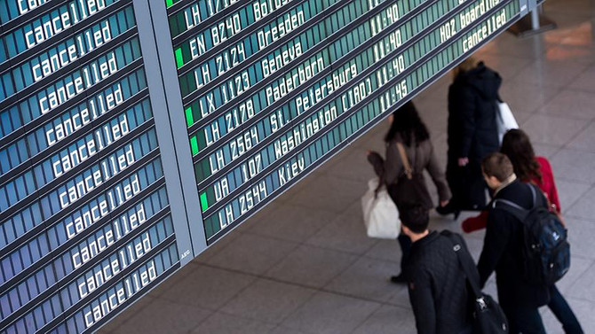 4 günlük grev nedeniyle 2,755 uçuş iptal edildi