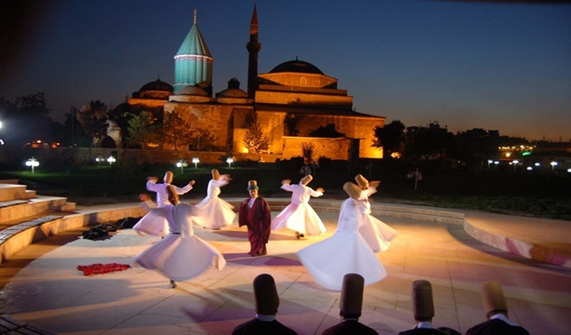 Şeb-i Arus'ta YHT'lerde ek sefer konulacak