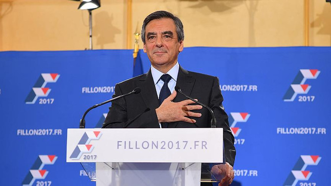 Fransa'da merkez sağ 'Fillon' dedi
