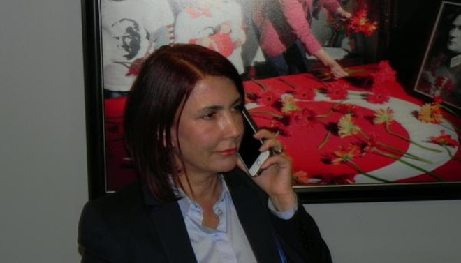 Avcılar Belediye Başkanı'nın makam aracına saldırı