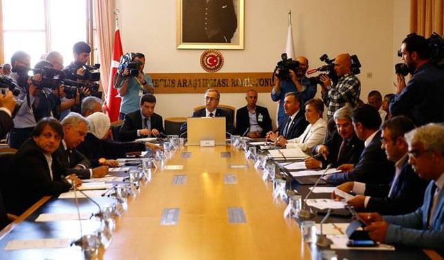 Darbe komisyonu eski liderlere FETÖ'yü soracak